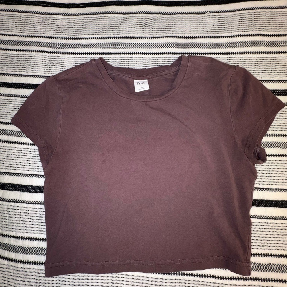 TNA‎ Cropped T Shirt Womens Medium Purple Crew Neck Short Sleeve Casual